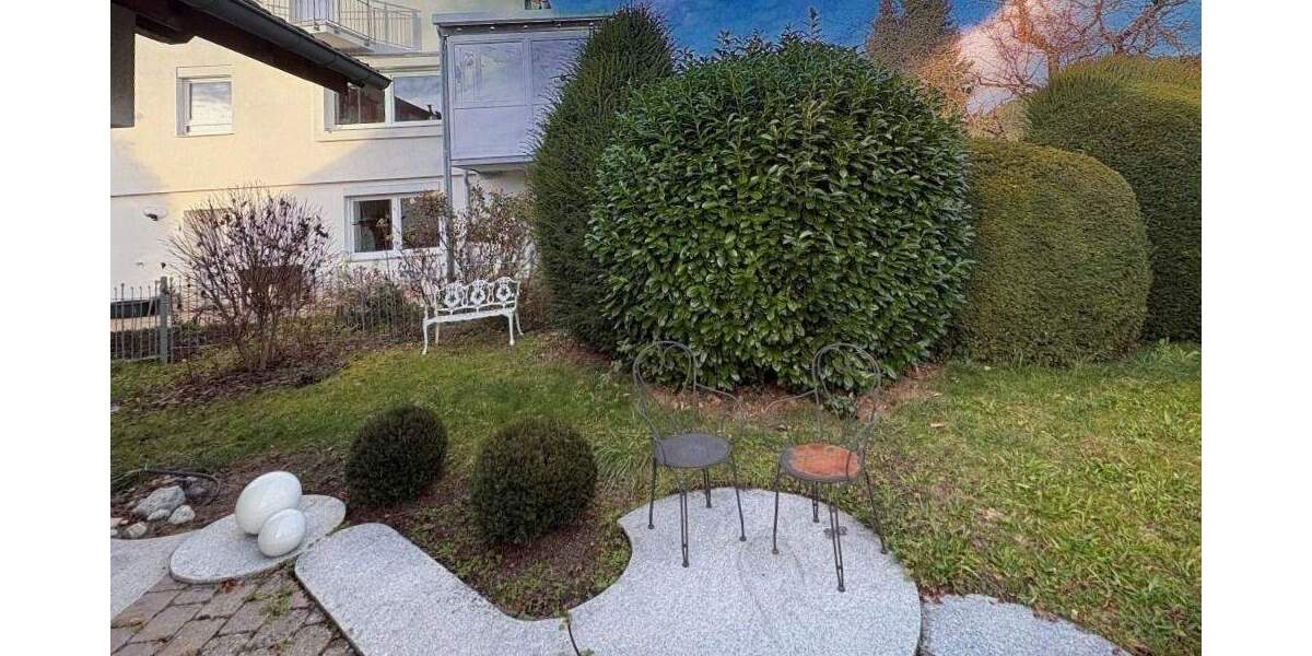 Einfamilienhaus Herrenberg - 8 Zimmer, 216 m&sup2;, 985.000&euro; | Angebot:25748797