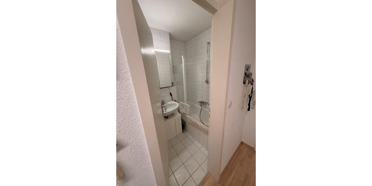 Hochparterre Sindelfingen Sindelfingen (Stadt) - 2 Zimmer, 65 m&sup2;, 1.100&euro; | Angebot:26024506