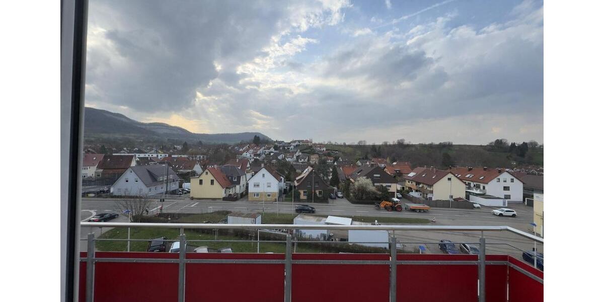 Dachgeschoßwohnung Neuffen - 2 Zimmer, 48 m&sup2;, 740&euro; | Angebot:24875416