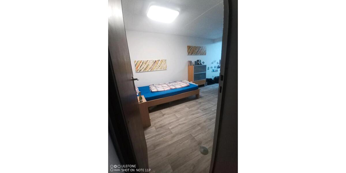Etagenwohnung Leinfelden-Echterdingen Echterdingen - 7 Zimmer, 130 m&sup2;, 920&euro; | Angebot:24533470