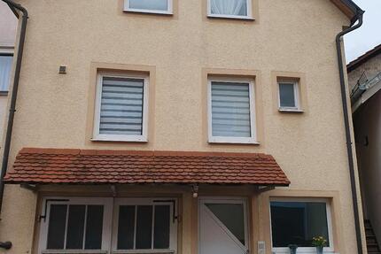 Haus Dettingen an der Erms - 5 Zimmer, 120 m&sup2;, 400.000&euro; | Angebot:25612408