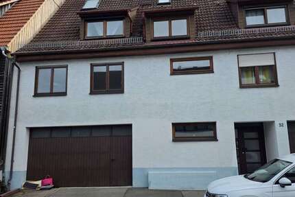 Haus zum Kaufen in Dettingen unter Teck 750.000 € 334 m² - Haus Dettingen unter Teck Guckenrain | Angebot:26403401