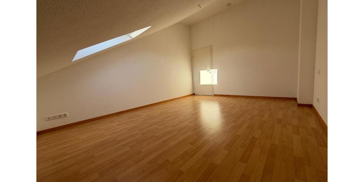 Doppelhaushälfte Herrenberg - 7 Zimmer, 156 m&sup2;, 2.280&euro; | Angebot:25818930