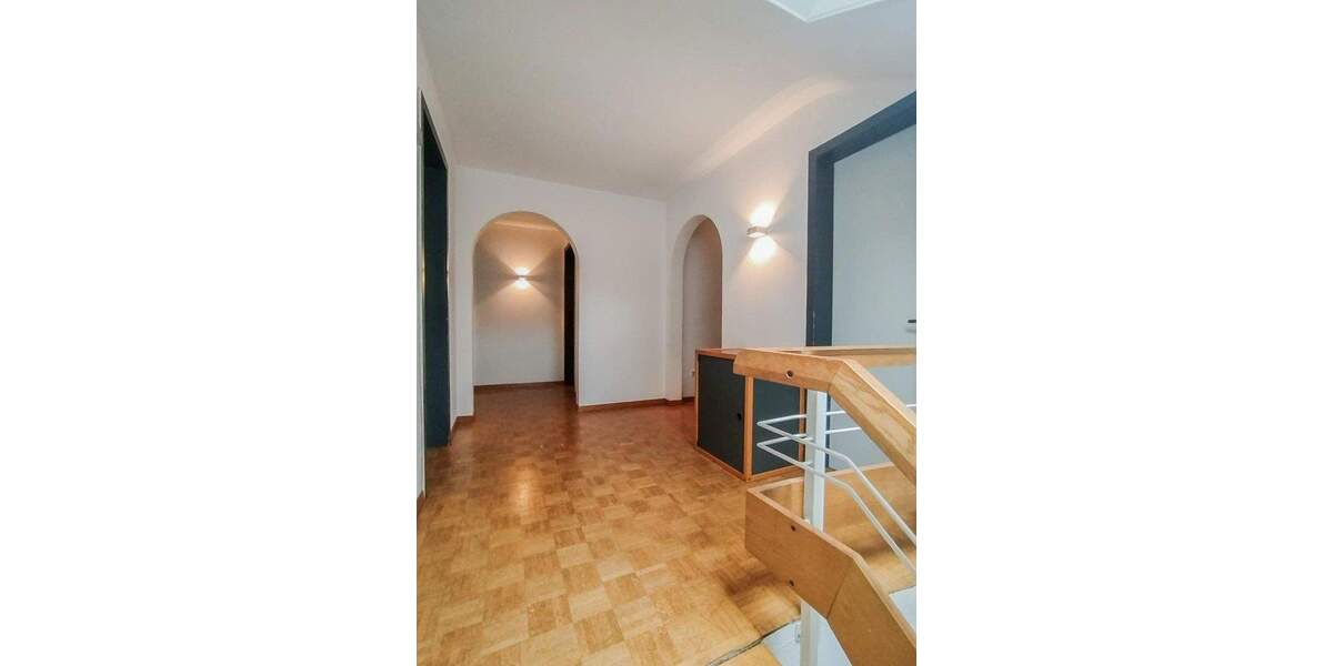 Einfamilienhaus Kirchheim unter Teck Kirchheim - 8 Zimmer, 259 m&sup2;, 1.100.000&euro; | Angebot:25751224