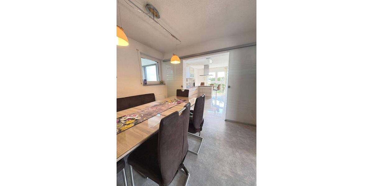 Einfamilienhaus Hechingen - 9 Zimmer, 220 m&sup2;, 650.000&euro; | Angebot:26029373