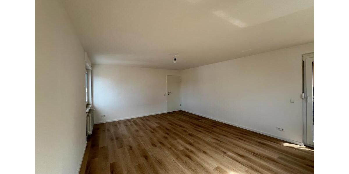 Etagenwohnung Eningen unter Achalm - 3 Zimmer, 74 m&sup2;, 1.285&euro; | Angebot:26041296