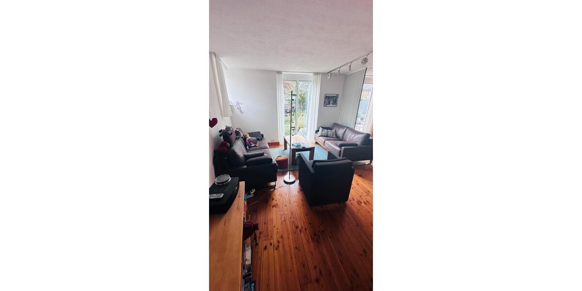 Doppelhaushälfte Erkenbrechtsweiler - 6.5 Zimmer, 155 m&sup2;, 1.700&euro; | Angebot:27617772