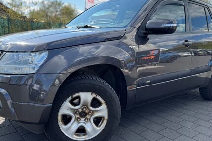 Suzuki Grand Vitara 187.000 km 4.950 &euro; Tübingen 72072