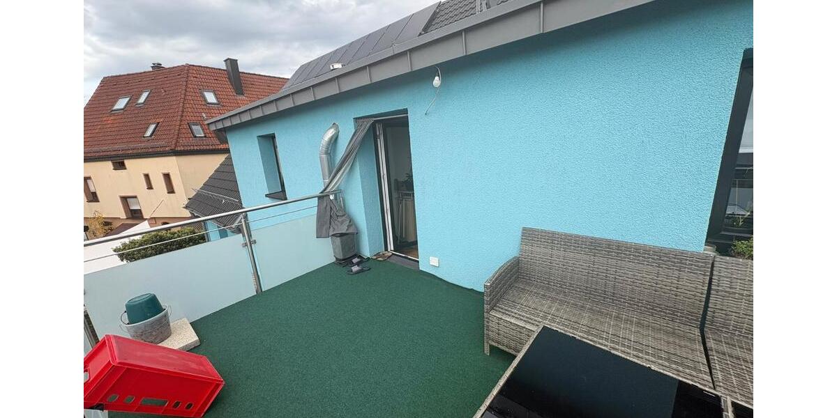 Maisonettenwohnung Herrenberg - 6 Zimmer, 150 m&sup2;, 1.550&euro; | Angebot:27606285
