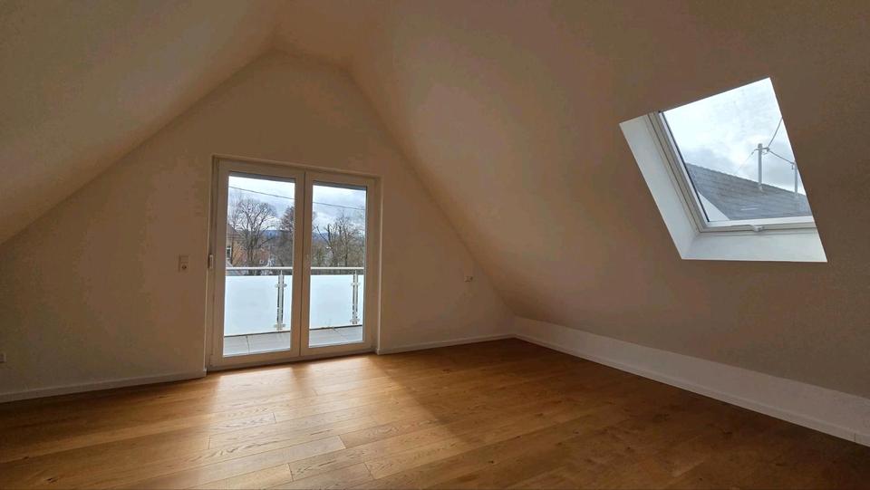 Doppelhaushälfte Reutlingen Reutlingen-Betzingen - 5 Zimmer, 160 m&sup2;, 2.400&euro; | Angebot:26611082