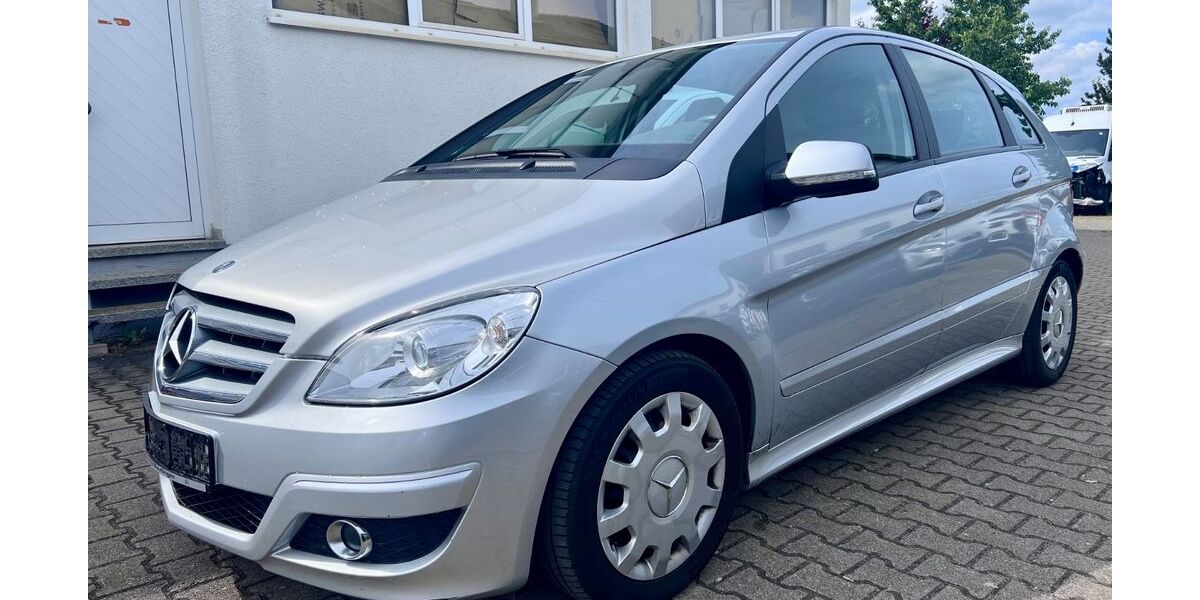 Mercedes-Benz B 180 134.195 km 4.799 &euro; Hildrizhausen 71157
