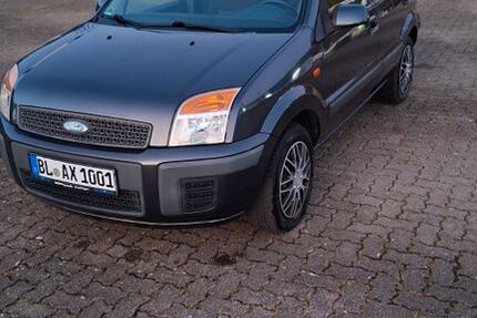 Ford Fusion 211.000 km 2.800 &euro; Hechingen 72379