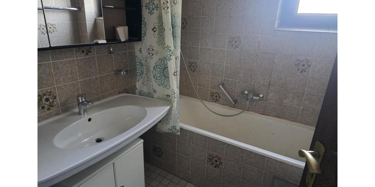 Erdgeschoßwohnung Böblingen Dagersheim - 4 Zimmer, 100 m&sup2;, 500&euro; | Angebot:25876533