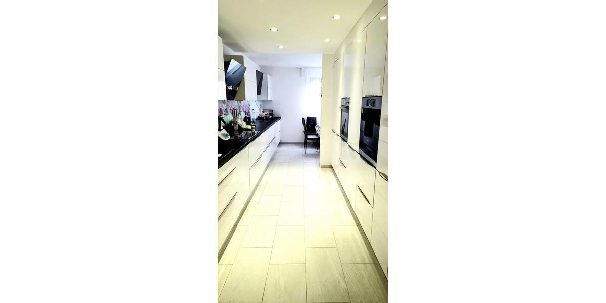 Etagenwohnung Böblingen - 4.5 Zimmer, 122 m&sup2;, 426.200&euro; | Angebot:25547343