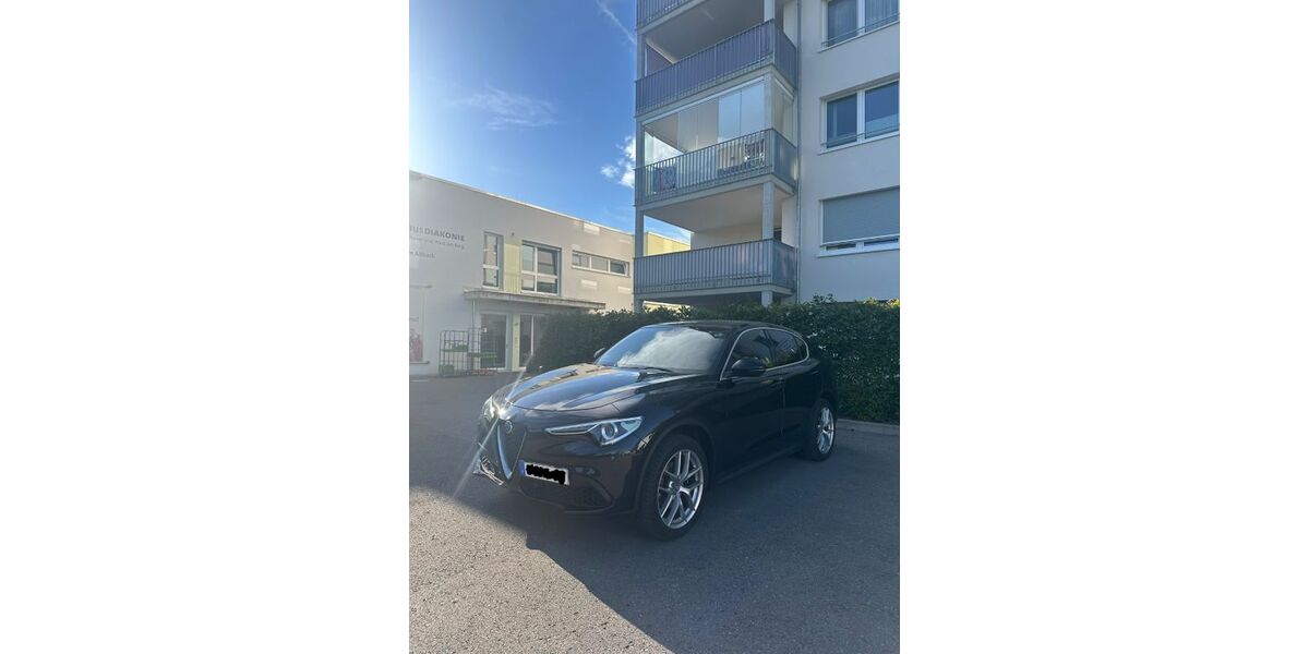 Alfa Romeo Stelvio 79.937 km 24.500 &euro; Altbach 73776