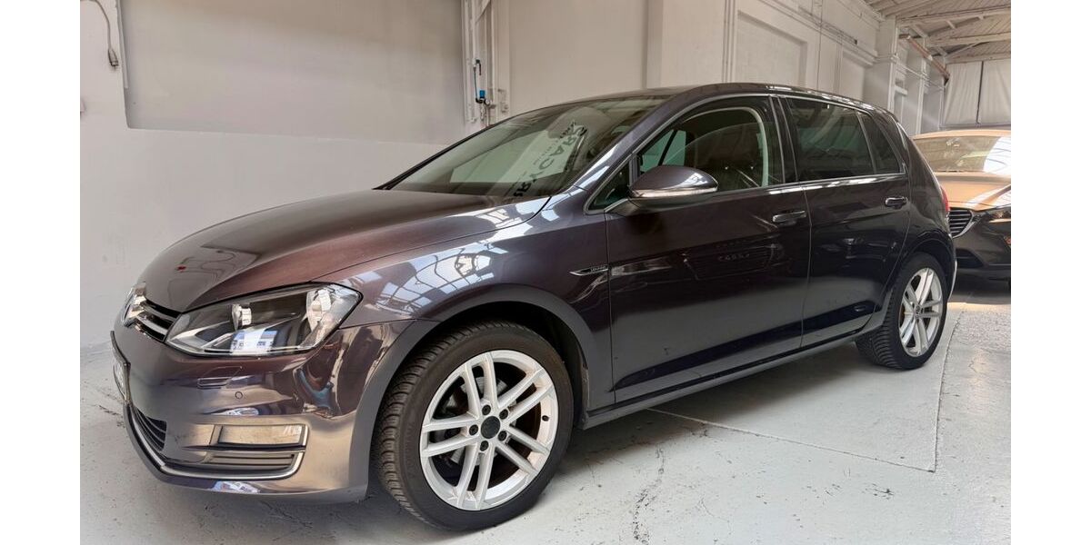 VW Golf 127.000 km 12.490 &euro; Gärtringen 71116