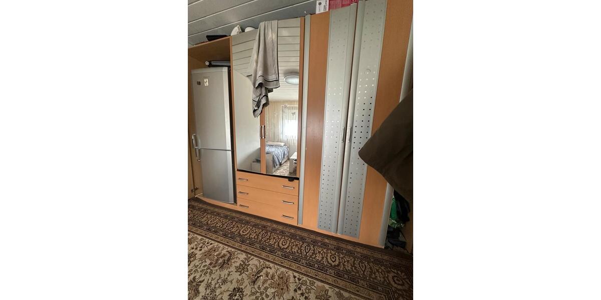 Etagenwohnung Metzingen - 2 Zimmer, 13 m&sup2;, 300&euro; | Angebot:26039066