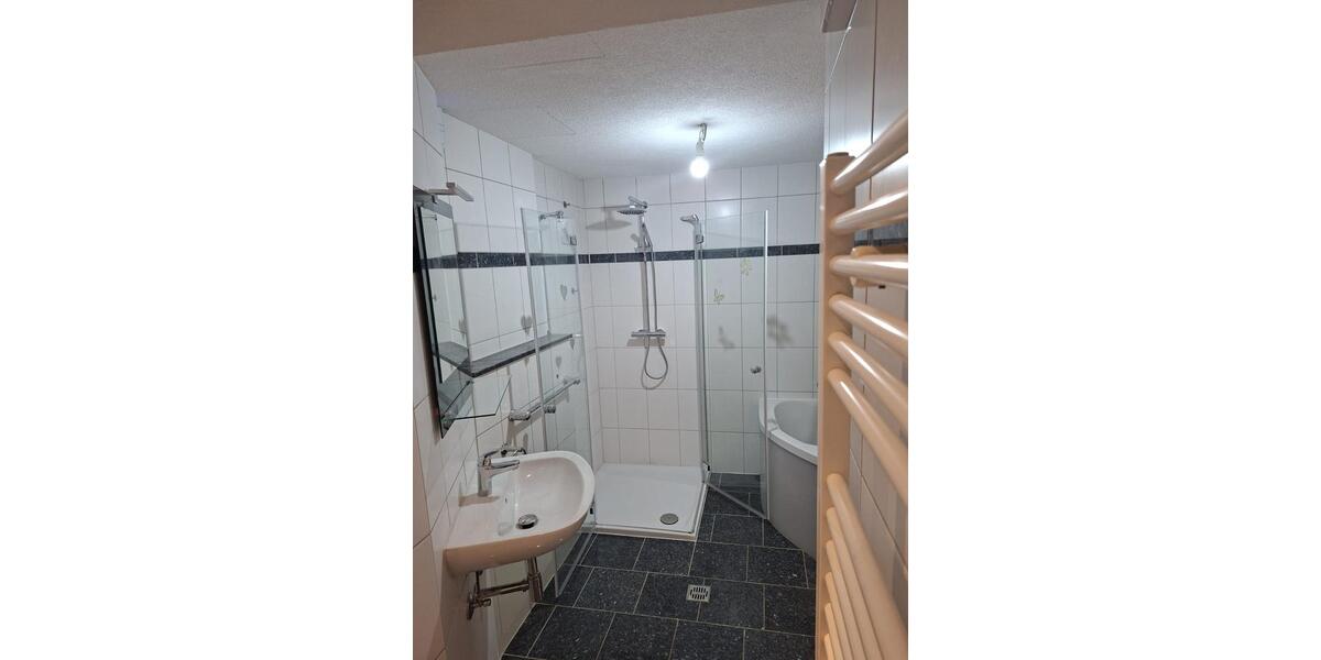 Erdgeschoßwohnung Rottenburg am Neckar - 4 Zimmer, 110 m&sup2;, 320.000&euro; | Angebot:25172685