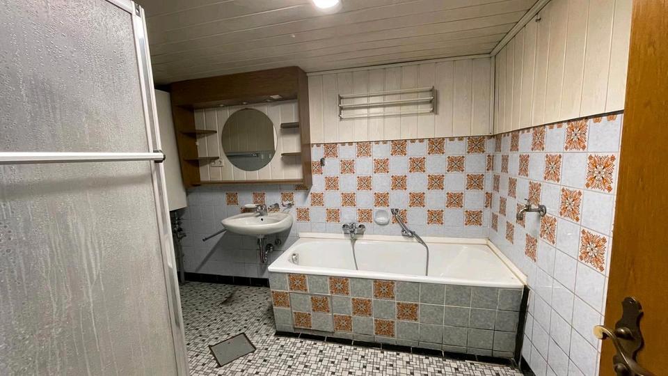 Einfamilienhaus Bad Urach - 175.000&euro; | Angebot:25547272