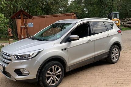 Ford Kuga 91.000 km 11.900 &euro; Tübingen-Pfrondorf 72074
