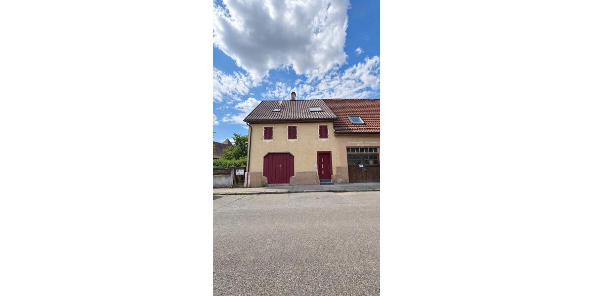 Einfamilienhaus Esslingen am Neckar Oberesslingen - 4.5 Zimmer, 140 m&sup2;, 1.995&euro; | Angebot:27623344