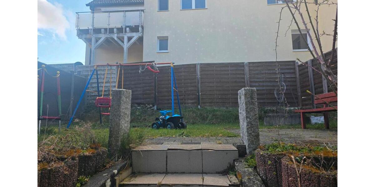 Etagenwohnung Rottenburg am Neckar - 4 Zimmer, 120 m&sup2;, 850&euro; | Angebot:25905671