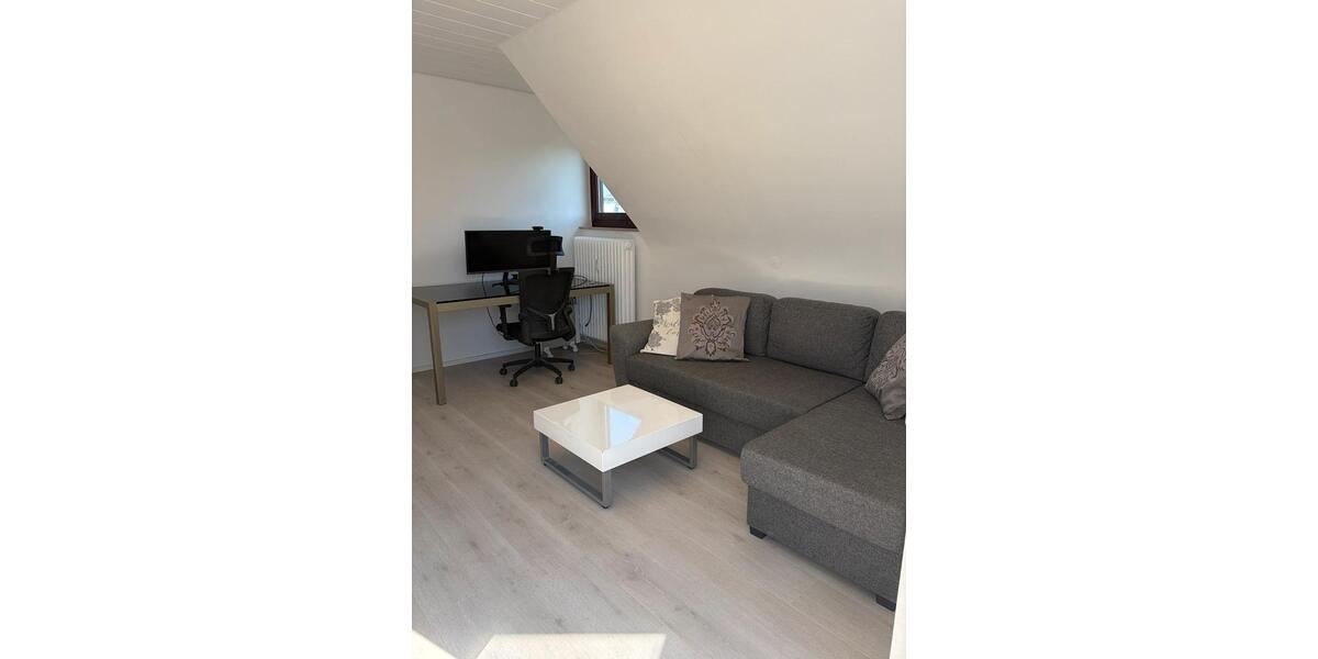 Dachgeschoßwohnung Leinfelden-Echterdingen Echterdingen - 5 Zimmer, 77 m&sup2;, 1.590&euro; | Angebot:27545344