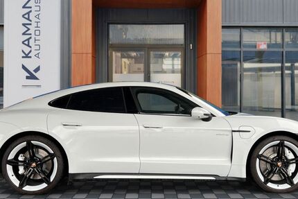 Porsche Taycan 2.500 km 83.500 &euro; Sindelfingen 71065
