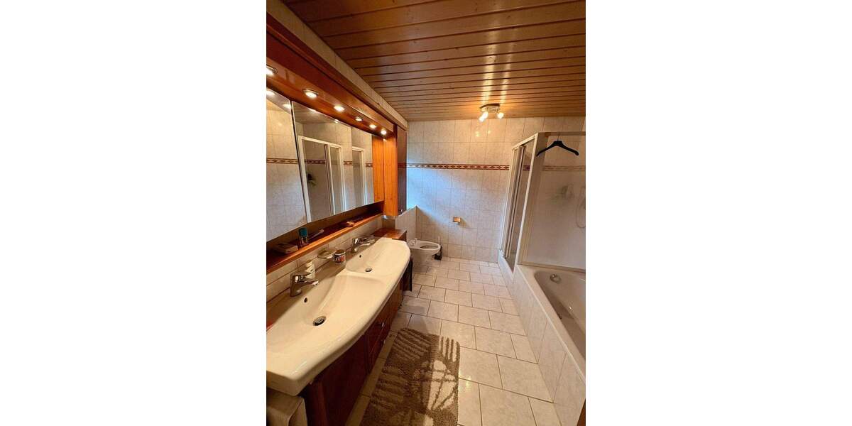 Einfamilienhaus Hechingen - 7 Zimmer, 195 m&sup2;, 595.000&euro; | Angebot:25746186