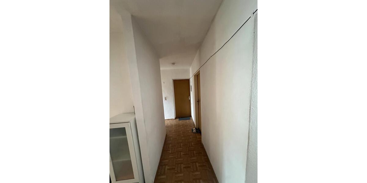 Etagenwohnung Metzingen - 2 Zimmer, 13 m&sup2;, 300&euro; | Angebot:26039066