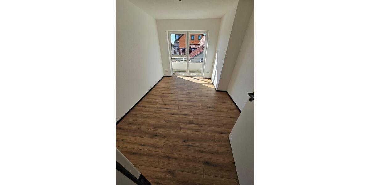 Etagenwohnung Herrenberg - 5 Zimmer, 136 m&sup2;, 530&euro; | Angebot:27600625