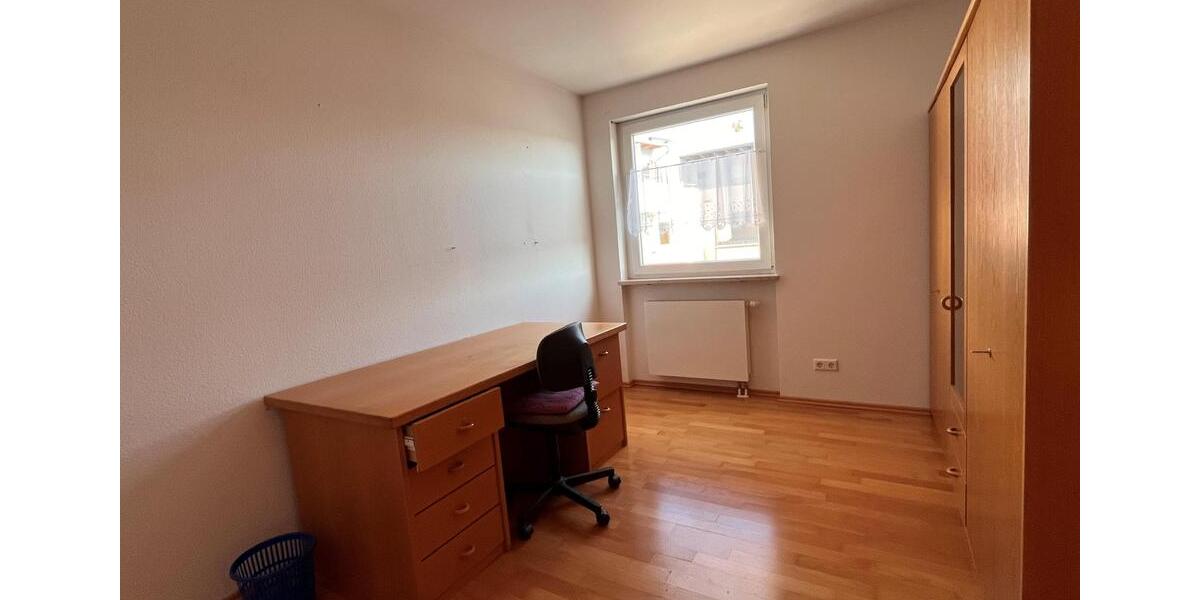 Etagenwohnung Herrenberg - 3.5 Zimmer, 104 m&sup2;, 1.390&euro; | Angebot:25270765