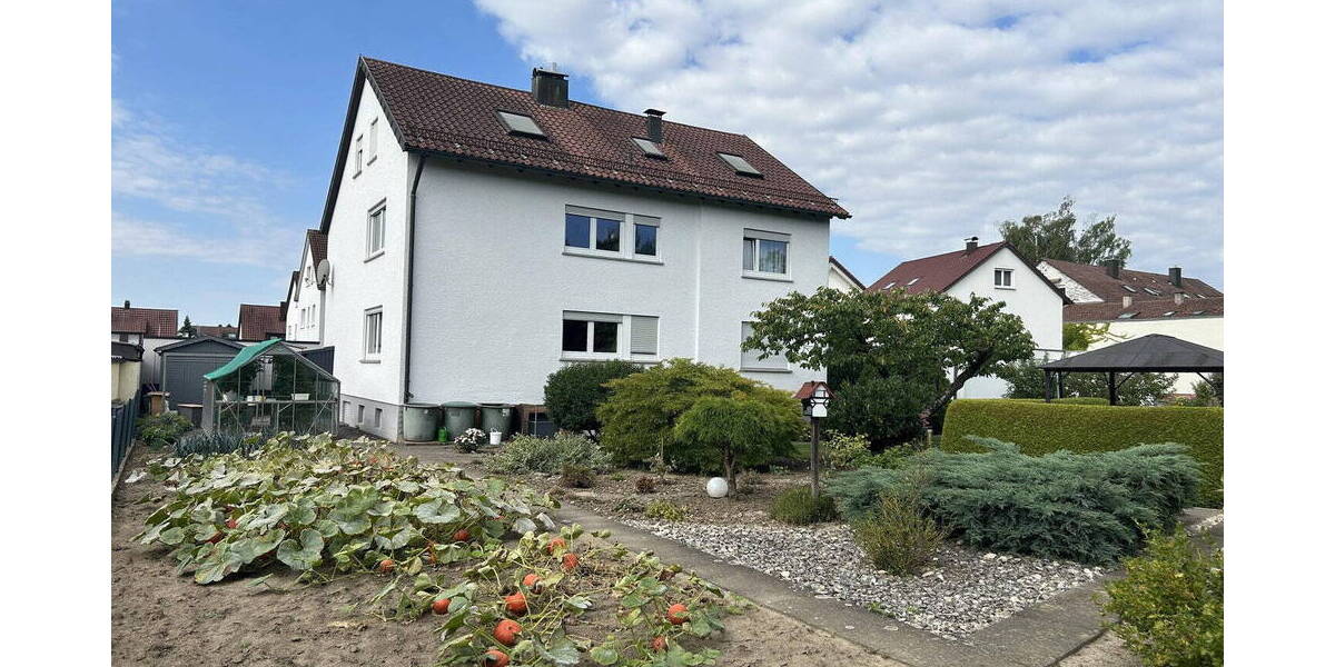Mehrfamilienhaus, Wohnhaus Ehningen - 9 Zimmer, 250 m&sup2;, 875.000&euro; | Angebot:25654347