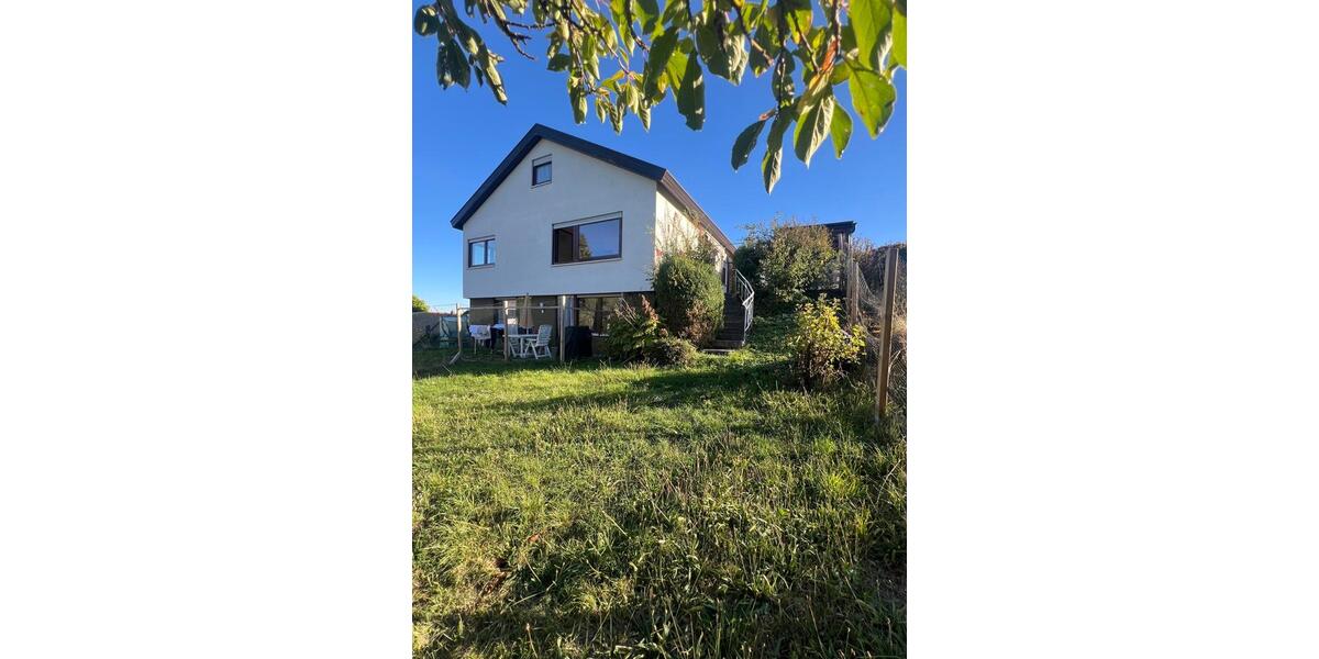 Einfamilienhaus Bad Urach - 8 Zimmer, 187 m&sup2;, 529.000&euro; | Angebot:27545339