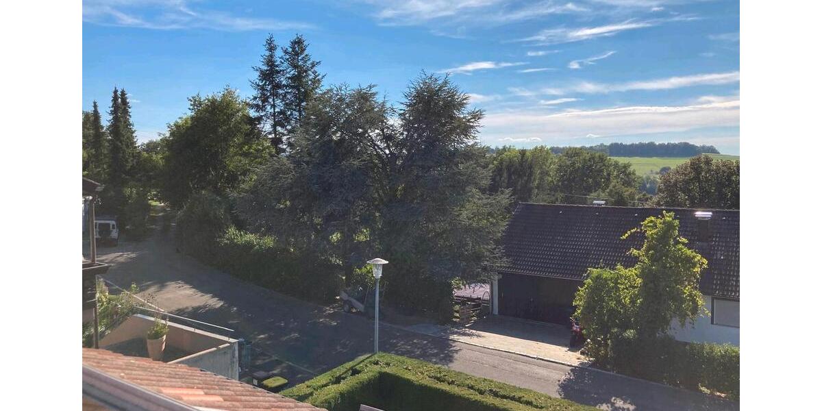 Dachgeschoßwohnung Reutlingen Altenburg - 3 Zimmer, 68 m&sup2;, 800&euro; | Angebot:26550324