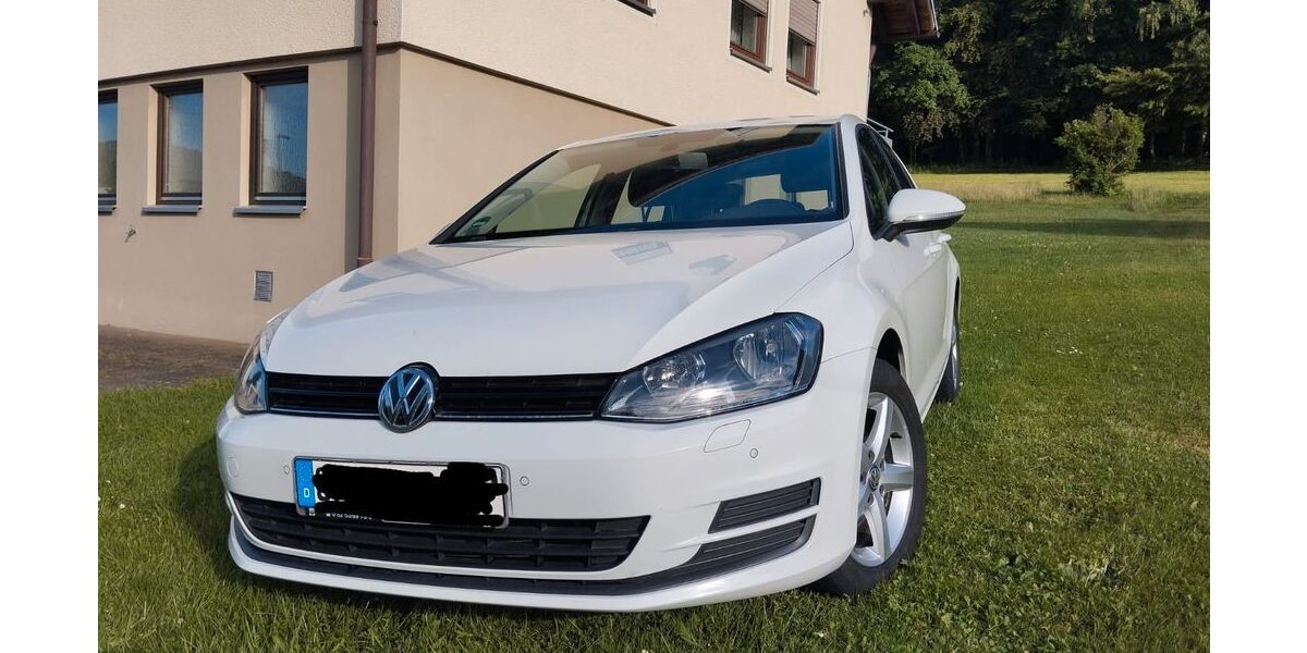 VW Golf 143.000 km 8.299 &euro; Münsingen 72525