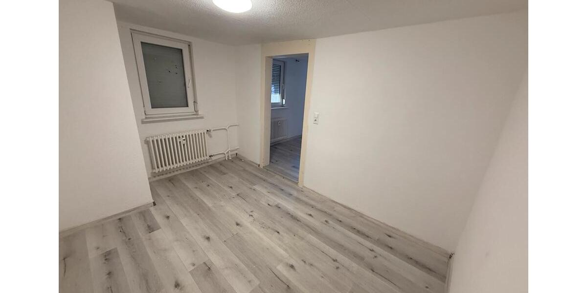 Etagenwohnung Metzingen - 2 Zimmer, 84 m&sup2;, 600&euro; | Angebot:26023488