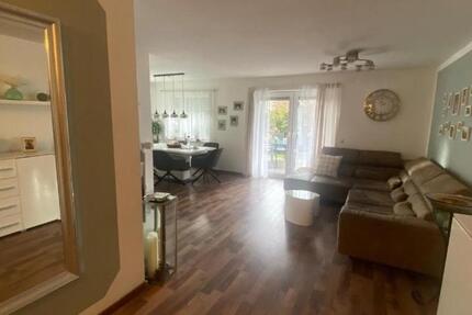 Wohnung Kirchheim unter Teck - 3.5 Zimmer, 77 m&sup2;, 270.000&euro; | Angebot:25922392