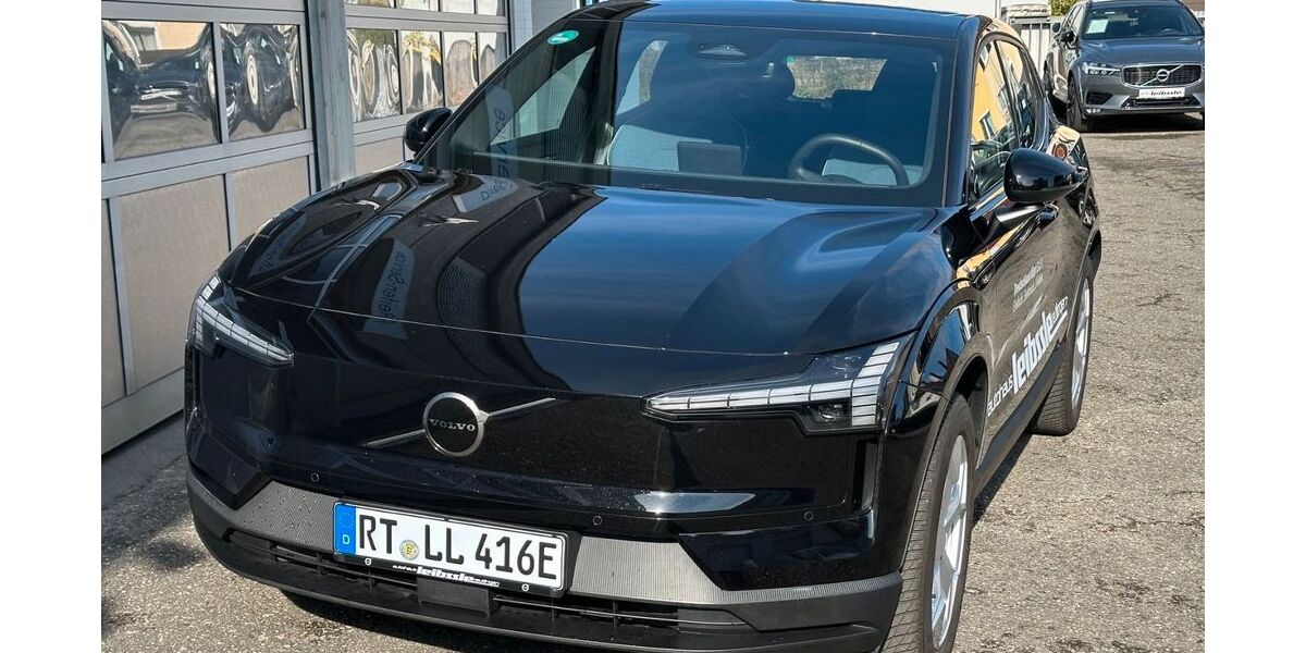 Volvo EX30 22.000 km 35.990 &euro; Reutlingen 72760