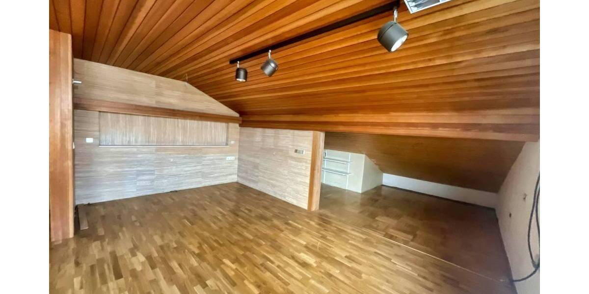 Einfamilienhaus Hechingen Sickingen - 8 Zimmer, 260 m&sup2;, 539.000&euro; | Angebot:25692873