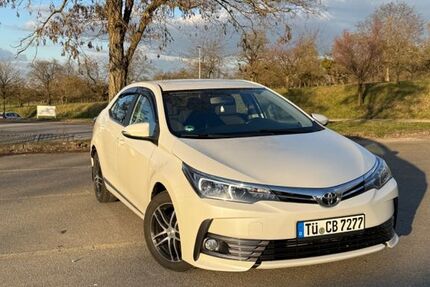 Toyota Corolla 64.000 km 15.900 &euro; Gomaringen 72810