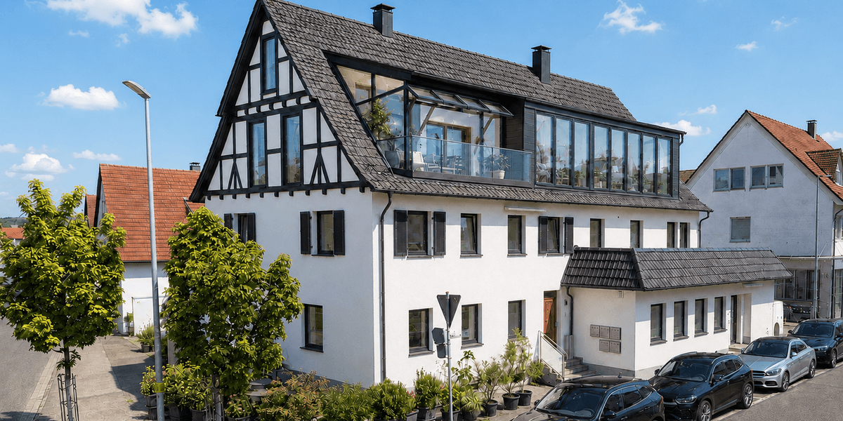 3 Zi. Dachgeschosswohnung mit zusätzlich ca. 30m² Bühnengrundfl. Galerie- od. Maisonette-Potenzial - Dachgeschoßwohnung Weilheim an der Teck | Angebot:27532418