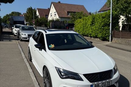 Seat Leon 99.000 km 22.999 &euro; Holzgerlingen 71088