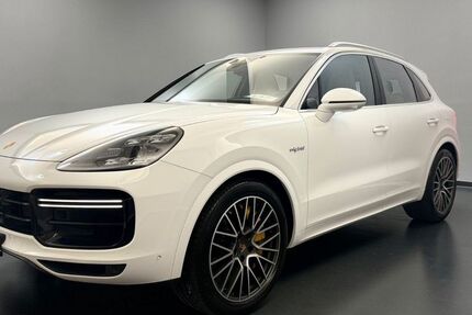 Porsche Cayenne 30.000 km 93.699 &euro; Reutlingen / Mittelstadt 72766
