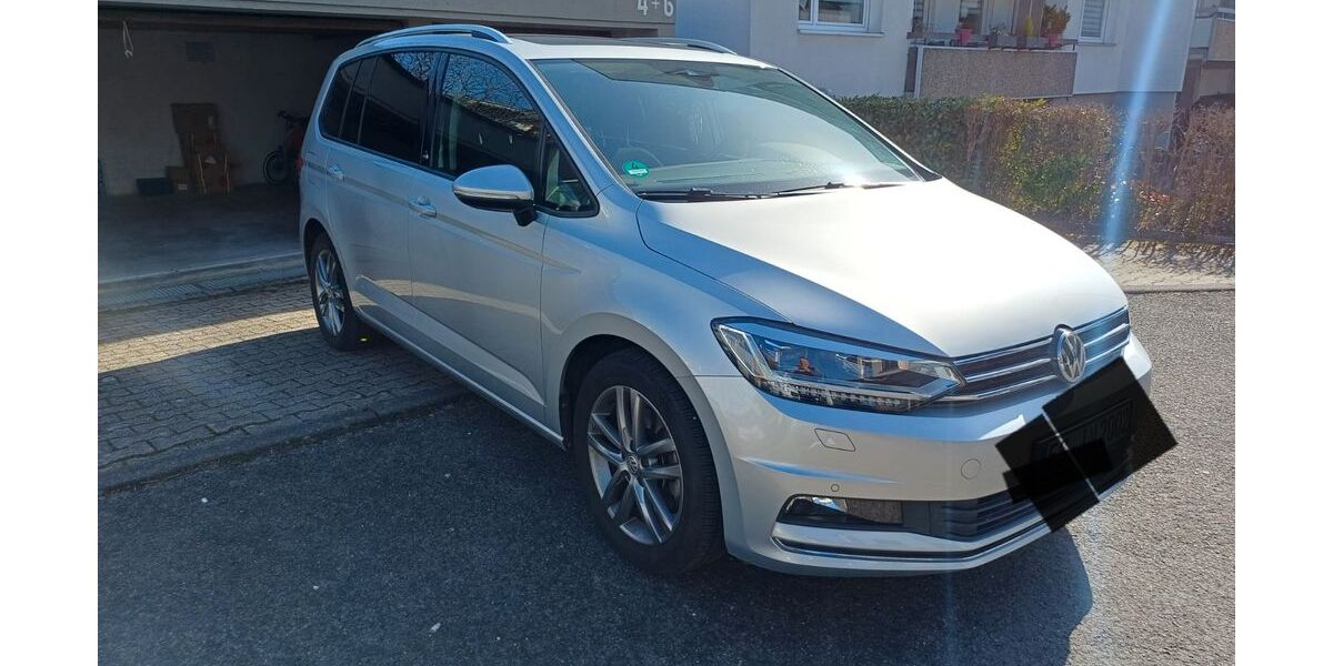 VW Touran 61.000 km 19.900 &euro; Ostfildern 73760