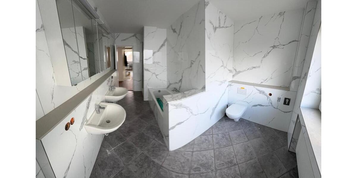 Etagenwohnung Nürtingen - 8 Zimmer, 165 m&sup2;, 1.930&euro; | Angebot:25942991