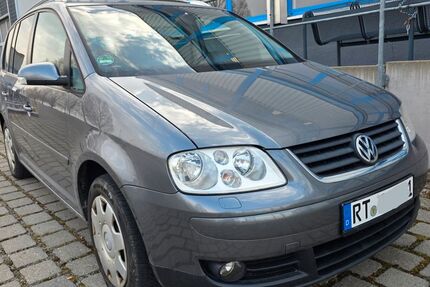 VW Touran 208.000 km 3.660 &euro; Holzgerlingen 71088