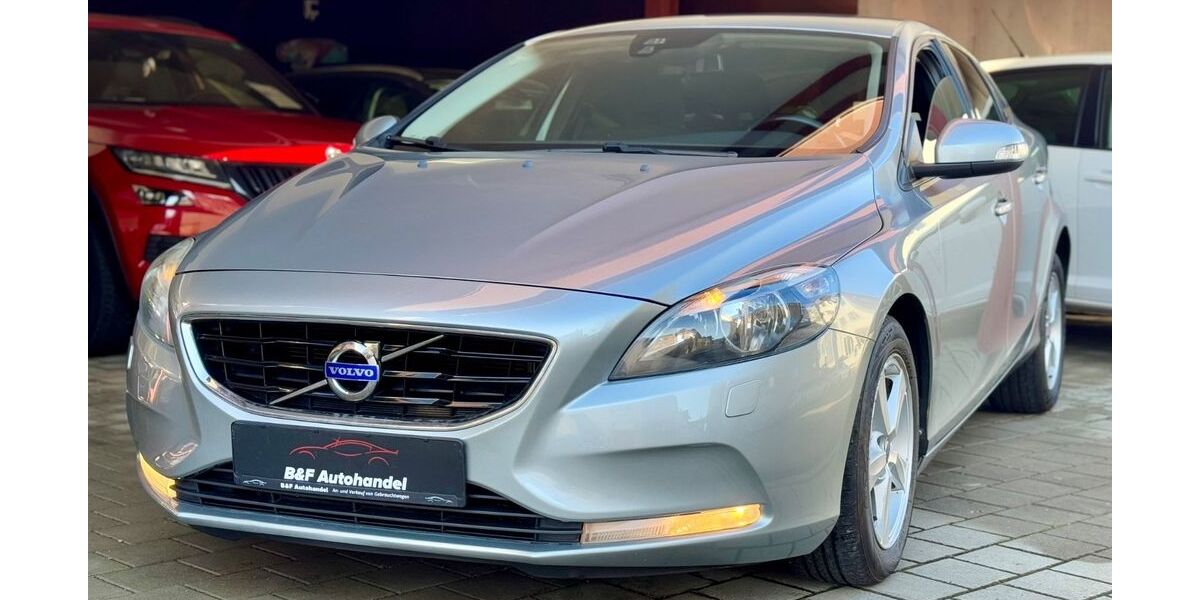 Volvo V40 171.000 km 8.450 &euro; Pfullingen 72793