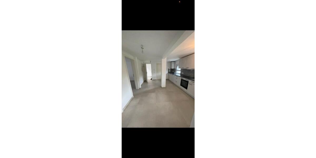 Etagenwohnung Hechingen - 3 Zimmer, 75 m&sup2;, 1.000&euro; | Angebot:25812891