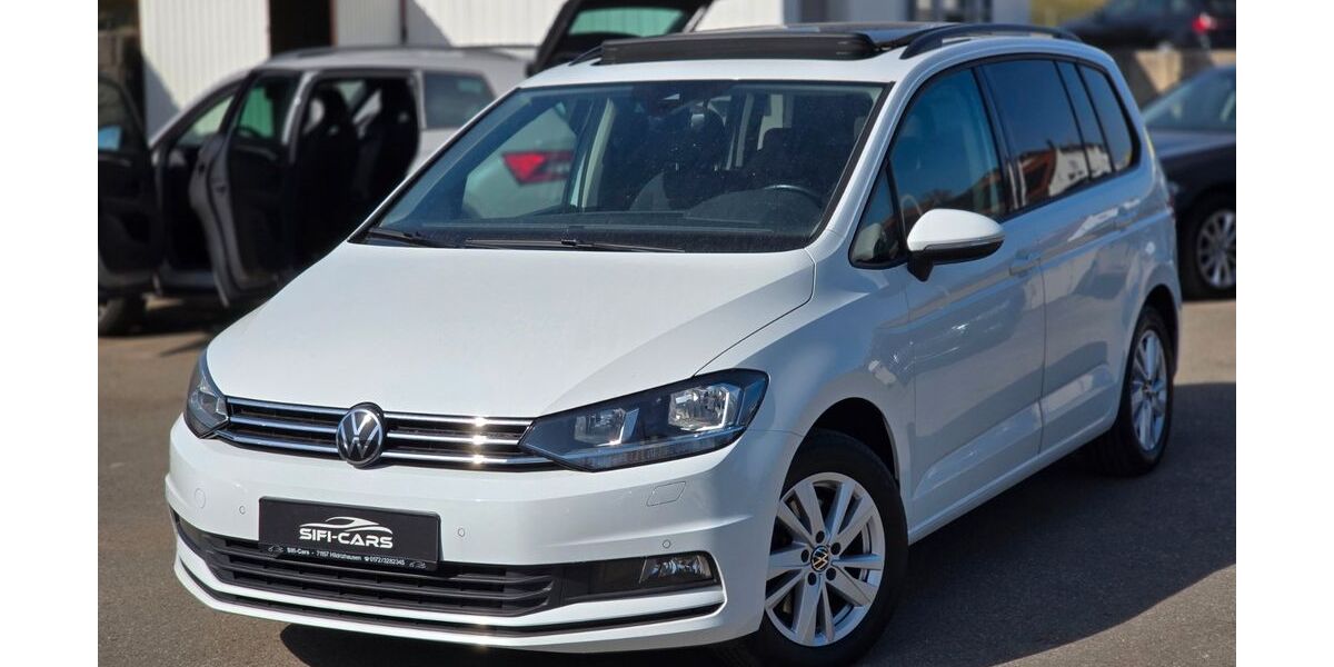 VW Touran 128.000 km 22.990 &euro; Hildrizhausen 71157